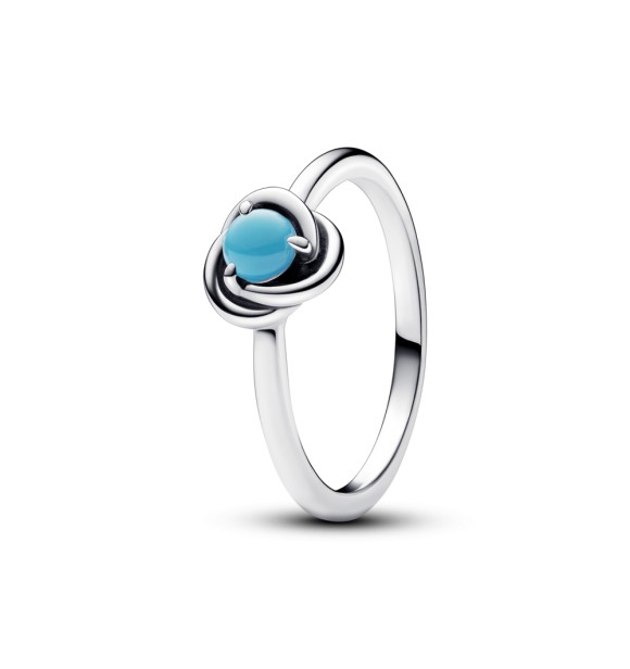 192993C12-54 Sterling silver ring with capri blue crystal