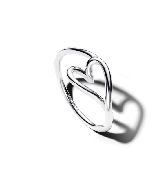 194361C00-56 Heart sterling silver ring