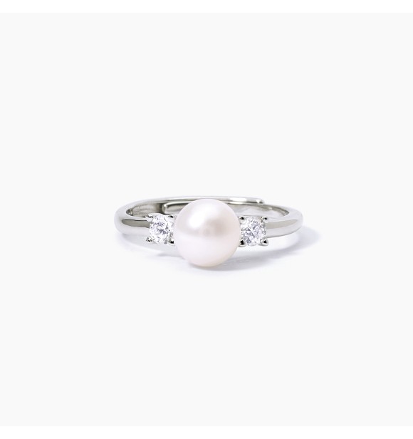 Anillo de plata 925 rodiada con perla cultivada 6,5-7 mm y circonitas blancas 3 mm,
 talla regulable de 11 a 19