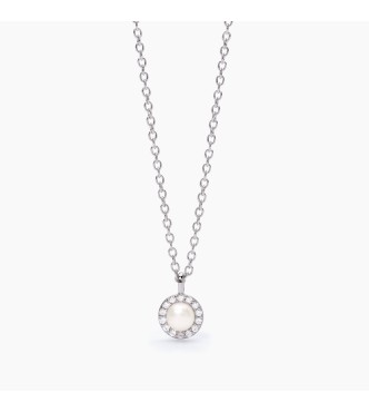 Gargantilla de plata 925 rodiada con cadena forzatina de 1,
5 mm, colgante con perla cultivada botón 4,5-5 mm y circonitas 1,25 mm, largo regulable de 36 a 41 cm.