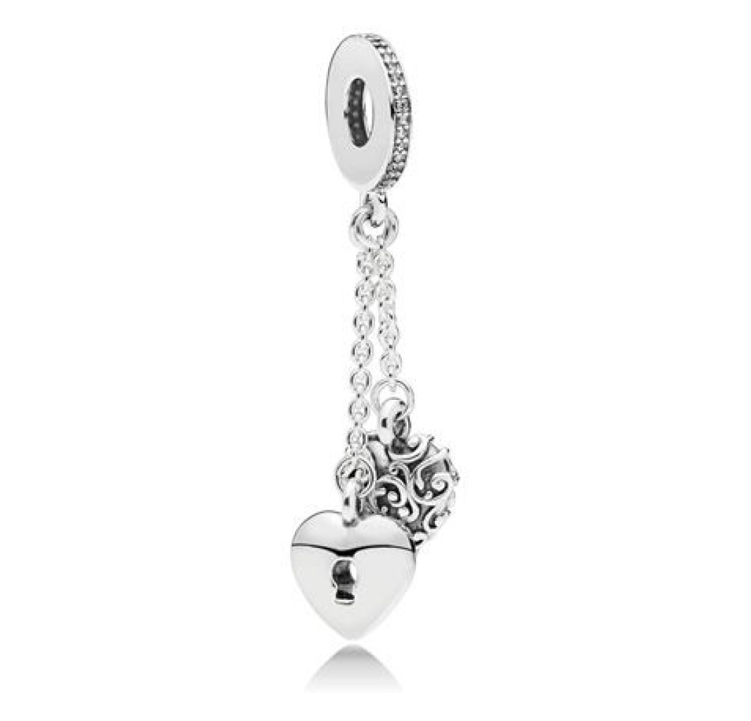 PANDORA Charm colgante Cadena Corazones en plata de primera ley con circonitas transparentes